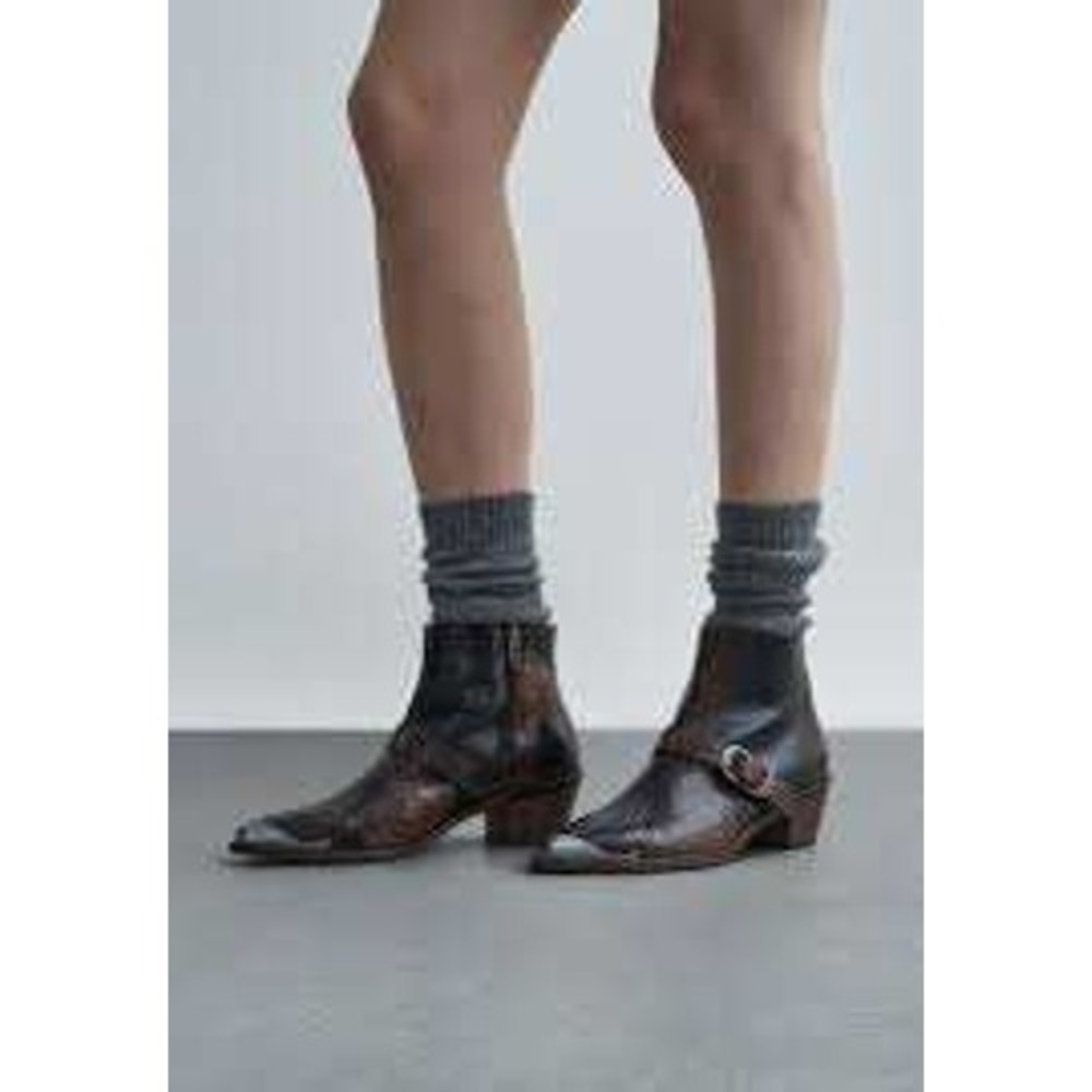 Zadig & Voltaire Women's Black Tylow Ankle Mirror Leather Boots Size 41 NIB - Picture 5 of 12